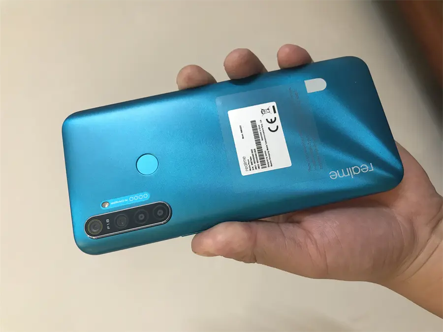 Khách hàng review Điện thoại realme 5i (4GB/64GB) 7
