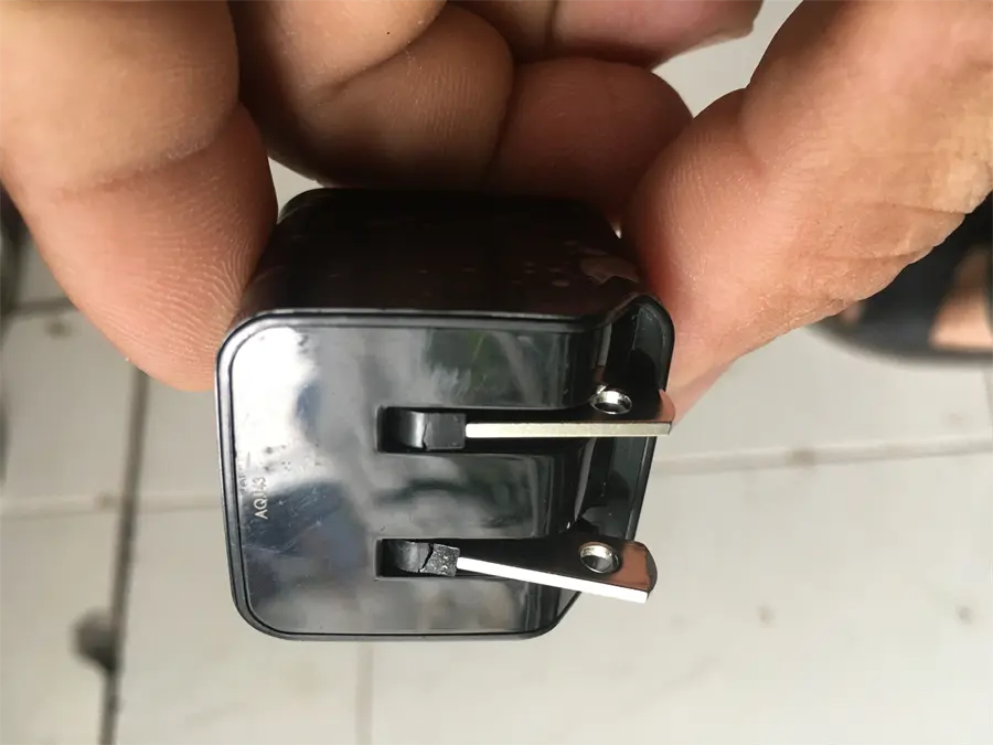 Khách hàng review Adapter sạc 2 cổng USB 12W Aukey PA-U32 Đen 4