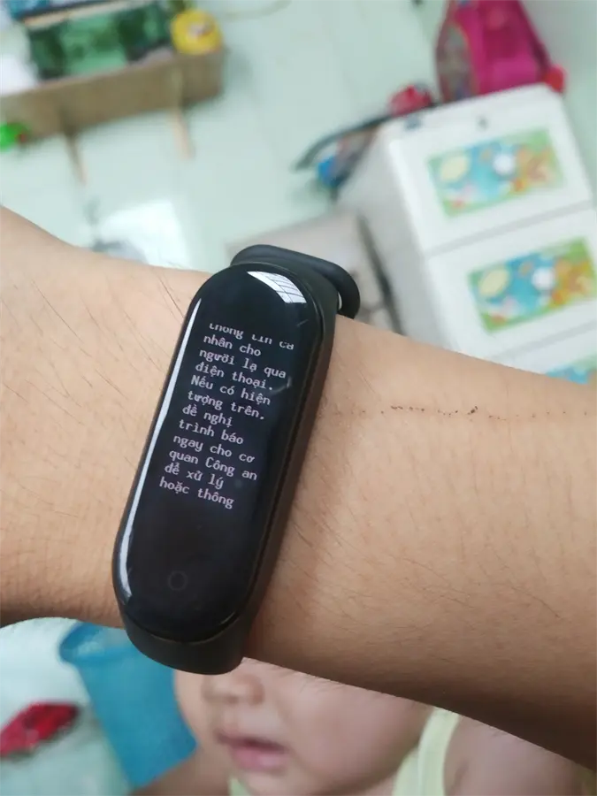 Khách hàng review Vòng đeo tay thông minh Mi Band 4 10