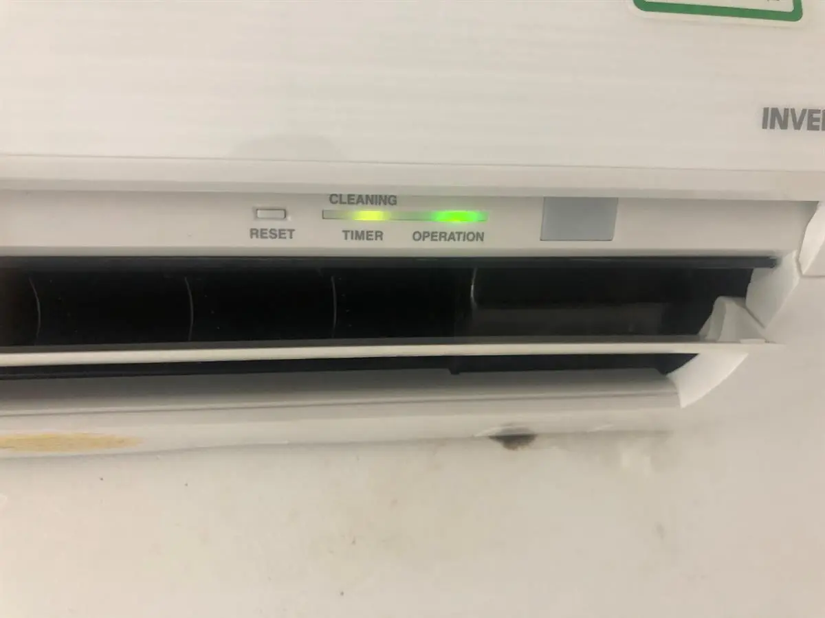 Khách hàng review Máy lạnh Toshiba Inverter 1 HP RAS-H10D2KCVG-V 31