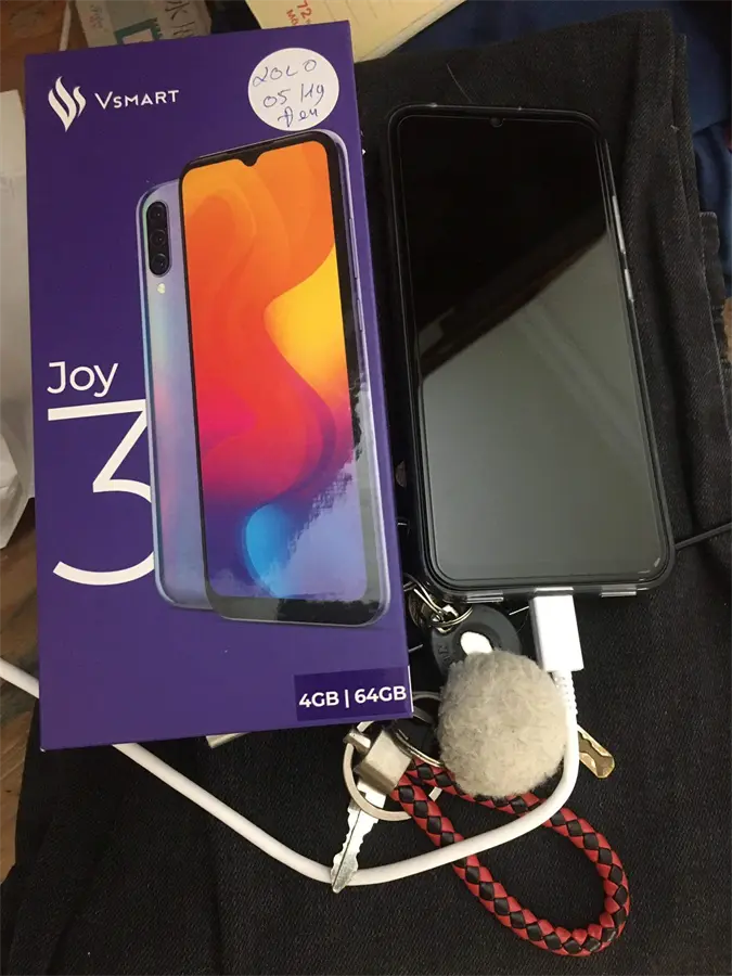 Khách hàng review Điện thoại Vsmart Joy 3 (4GB/64GB) 9