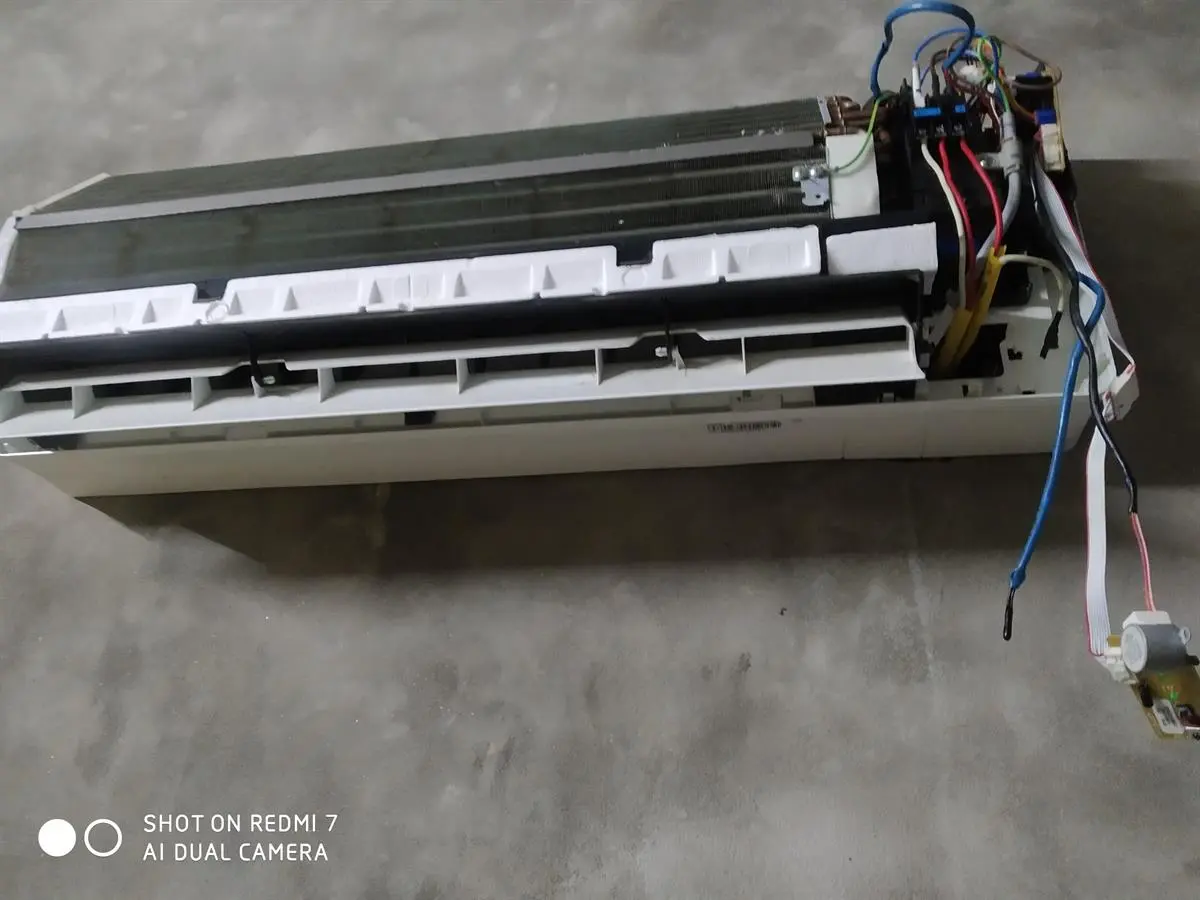 Khách hàng review Máy lạnh Samsung Inverter 1.0 HP AR10MVFHGWKNSV 1