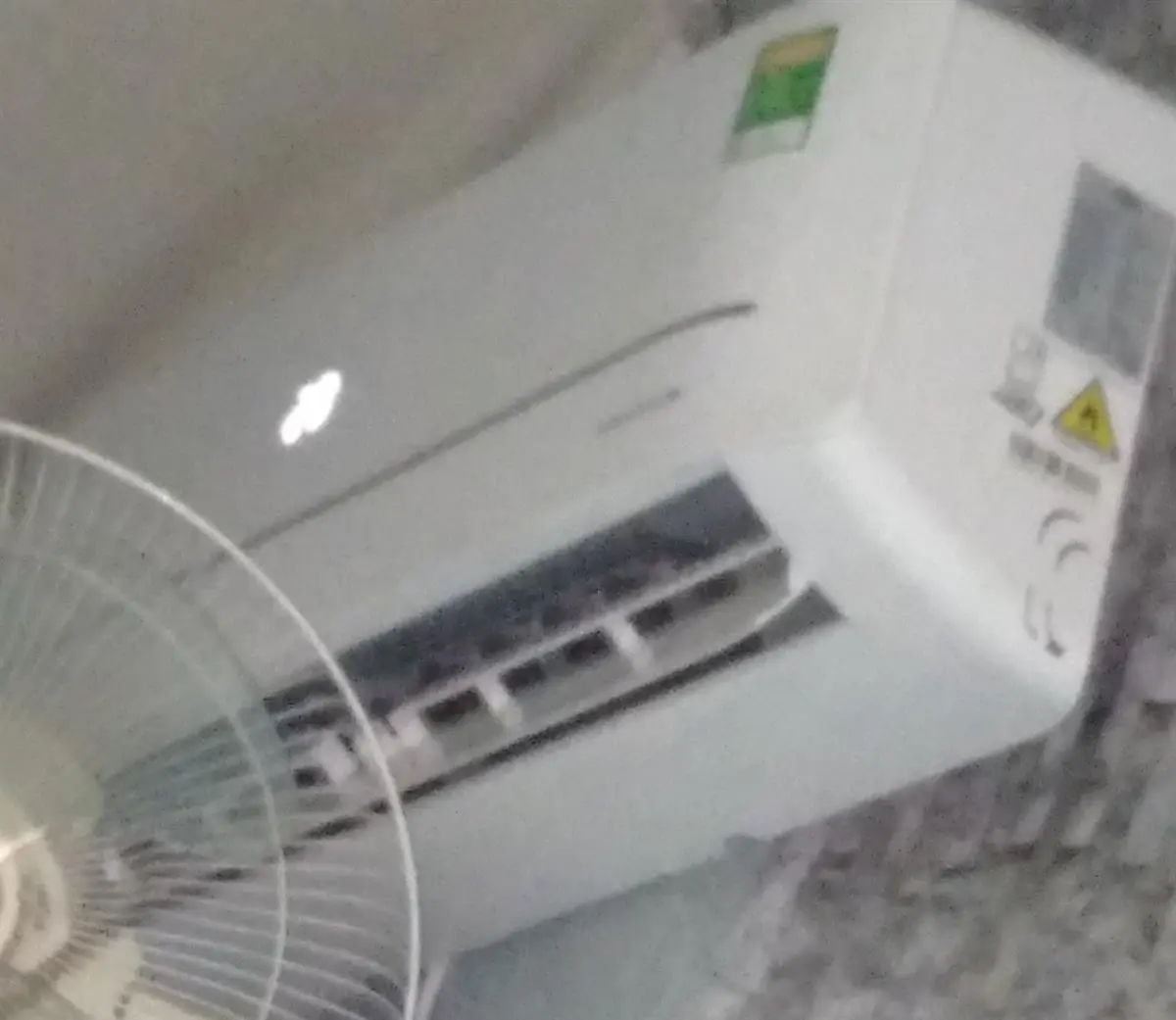 Khách hàng review Máy lạnh Beko Inverter 1 HP RSVC09VS 18