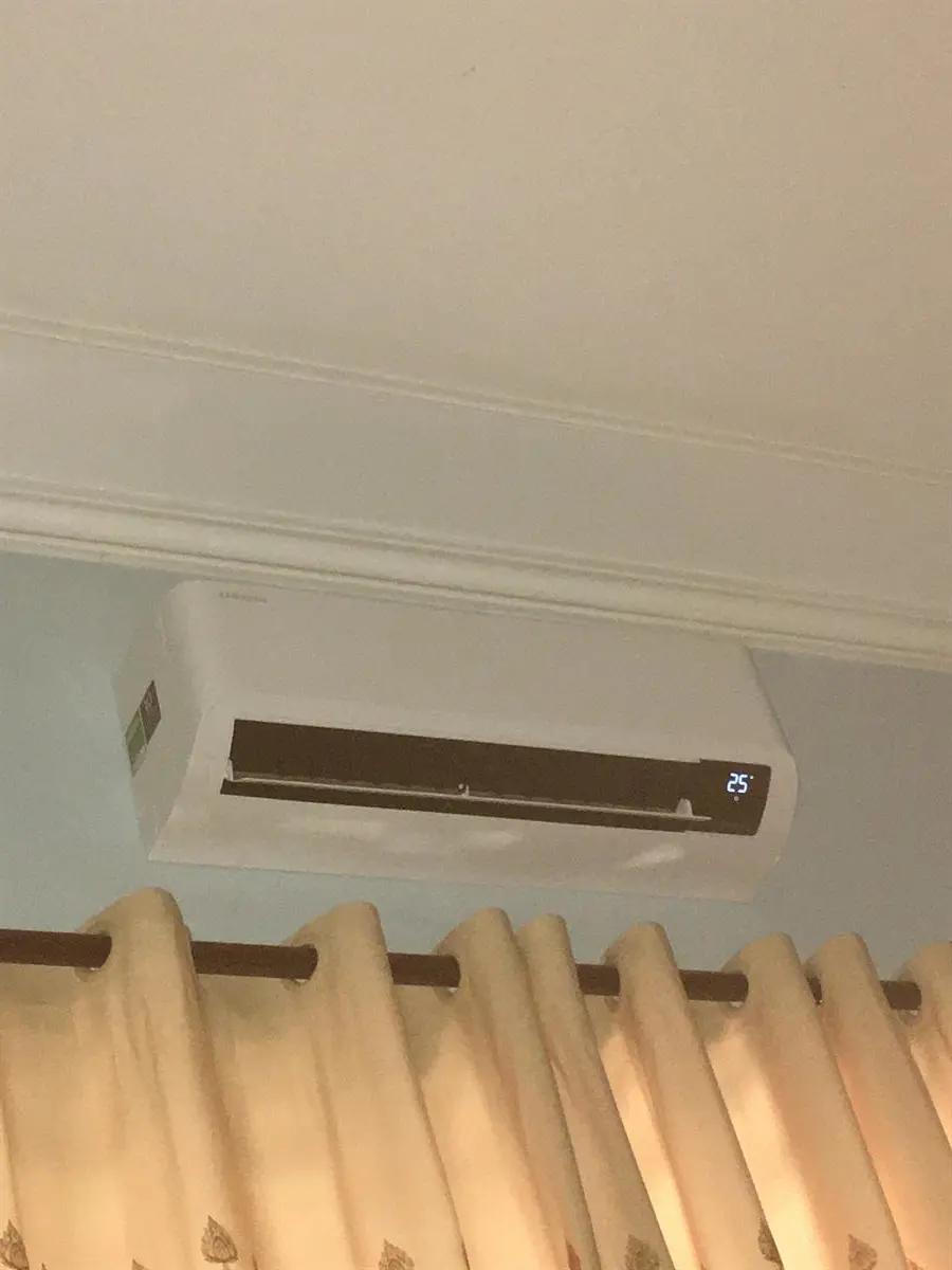 Khách hàng review Máy lạnh Samsung Inverter 1 HP AR10TYHYCWKNSV 54