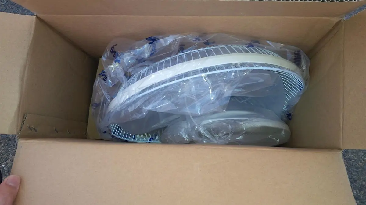 Khách hàng review Quạt bàn Comfee 3 cánh CF-TF3008MB 36W 5