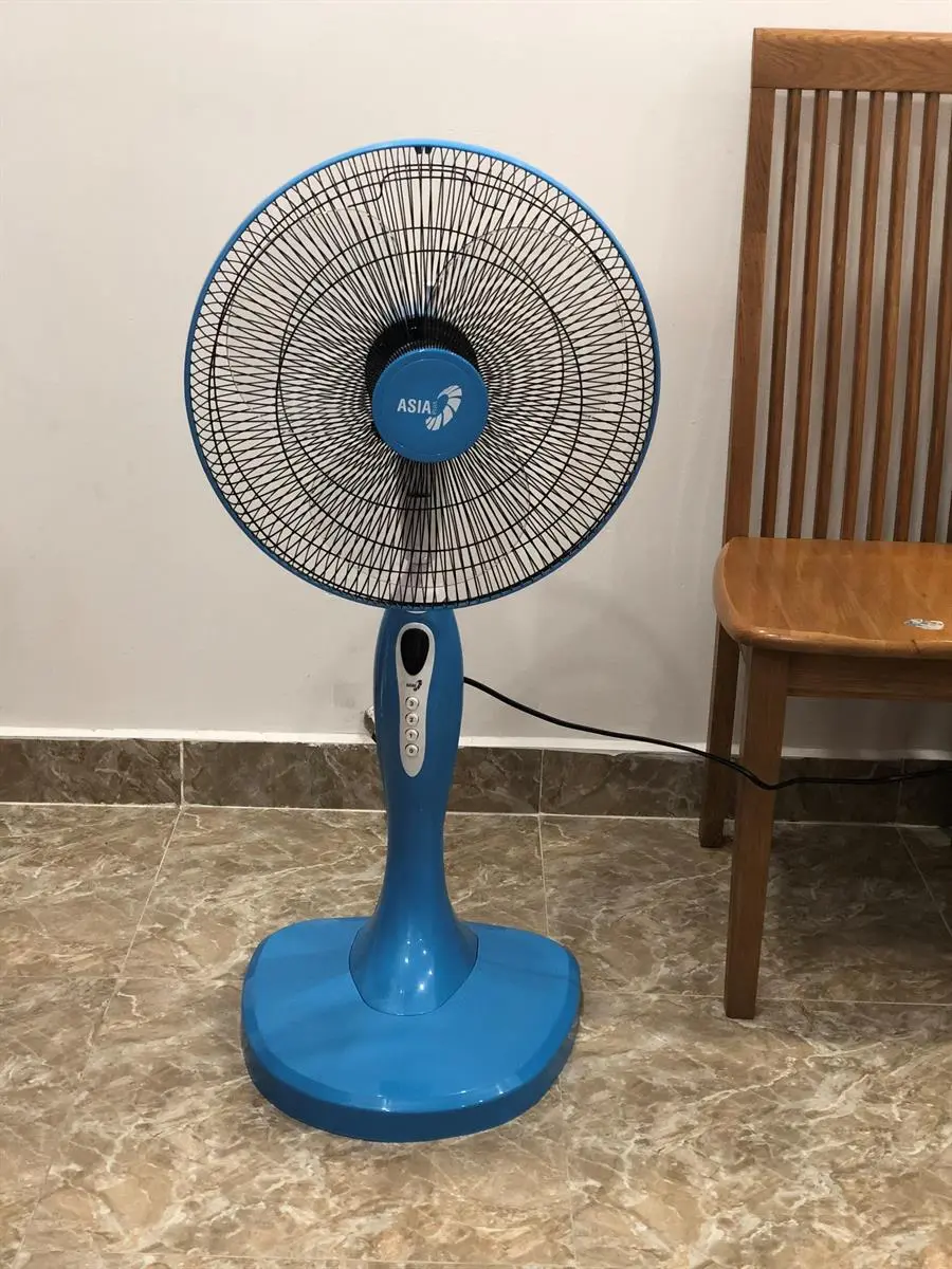 Khách hàng review Quạt đứng Asia D16018-BV0 4