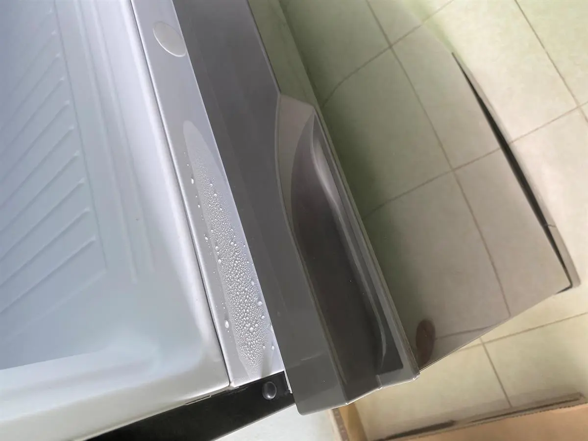 Khách hàng review Tủ lạnh Toshiba Inverter 194 lít GR-A25VM (UKG) 3