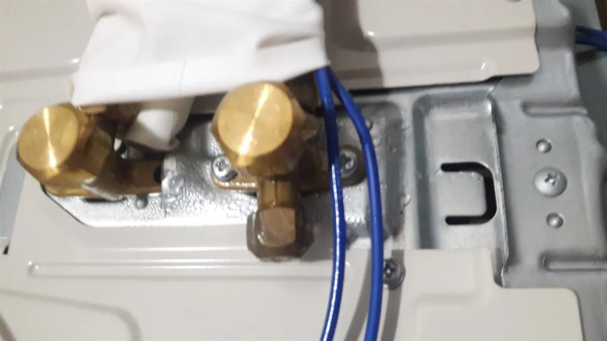 Khách hàng review Máy lạnh Daikin 1 HP ATF25UV1V 4