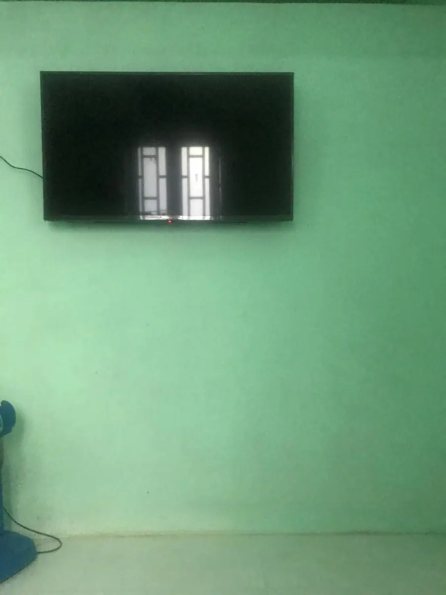Khách hàng review Smart Tivi LG 4K 43 inch 43UM7400PTA 9