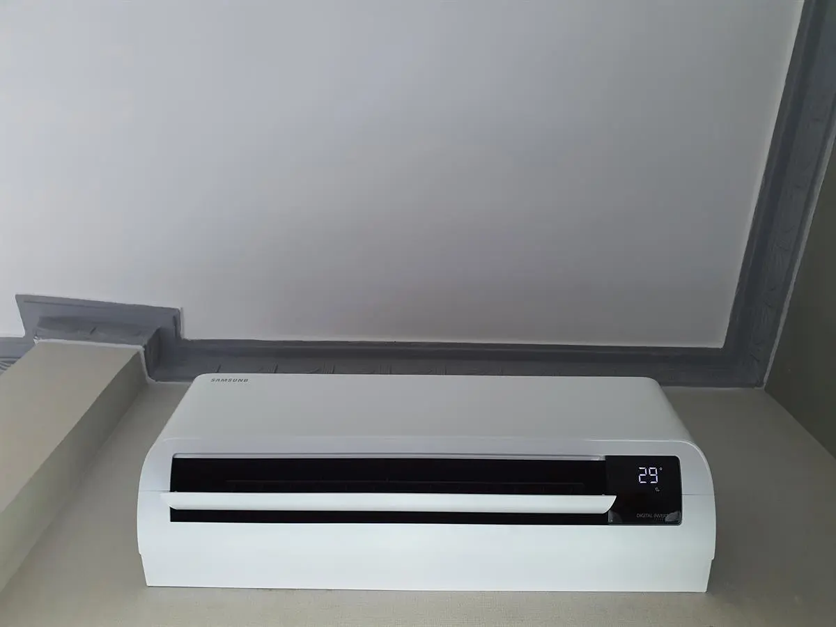 Khách hàng review Máy lạnh Samsung Inverter 1.5 HP AR13TYHYCWKNSV 40