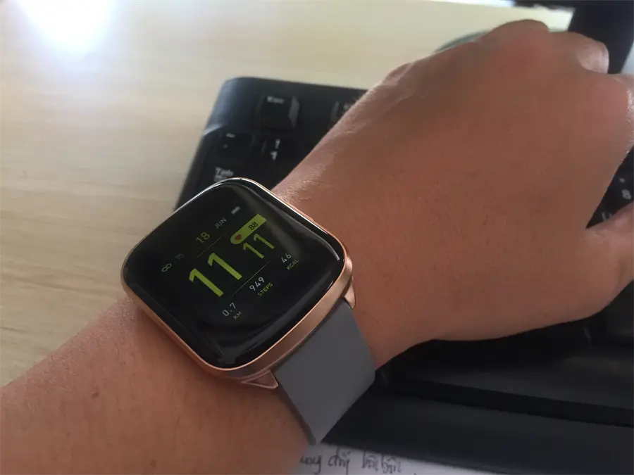 Khách hàng review Đồng hồ thông minh BeU Fit KW03 xám 2