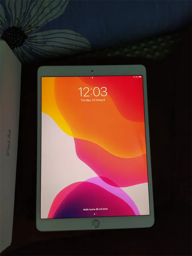 Khách hàng review Máy tính bảng iPad Air 10.5 inch Wifi 64GB 2019 3