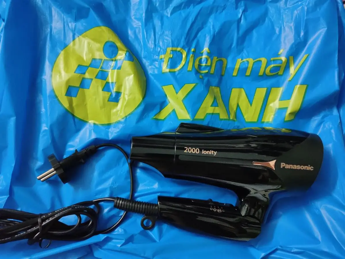 Khách hàng review Máy sấy tóc 2000W Panasonic EH-NE65-K645 1