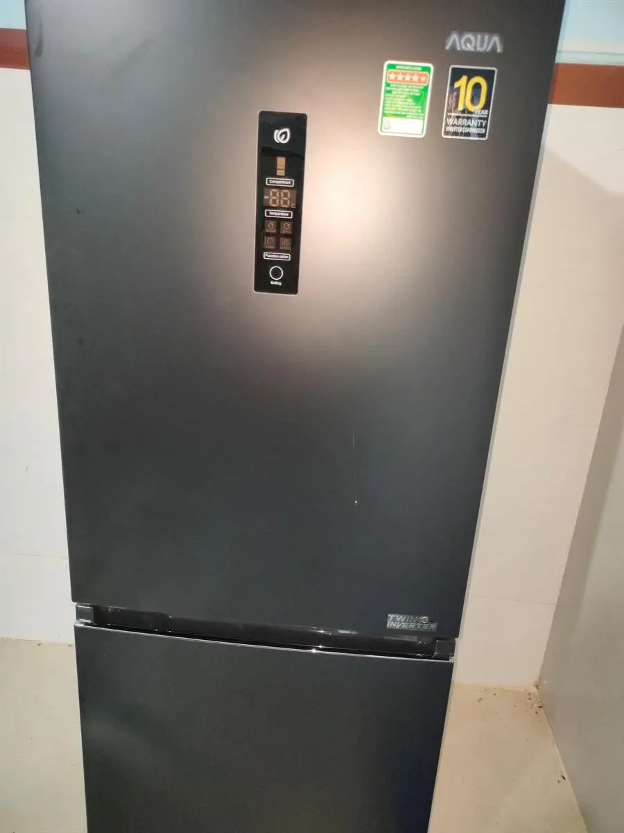 Khách hàng review Tủ lạnh Aqua Inverter 260 lít AQR-I298EB BS 17