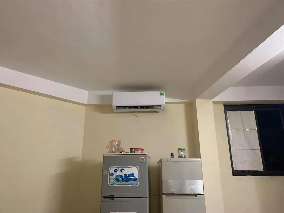 Khách hàng review Máy lạnh Gree 1 HP GWC09KB-K6N0C4 5