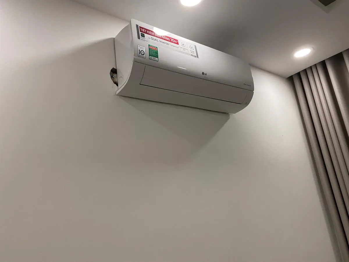 Khách hàng review Máy lạnh LG Inverter 1.5 HP V13ENH 29