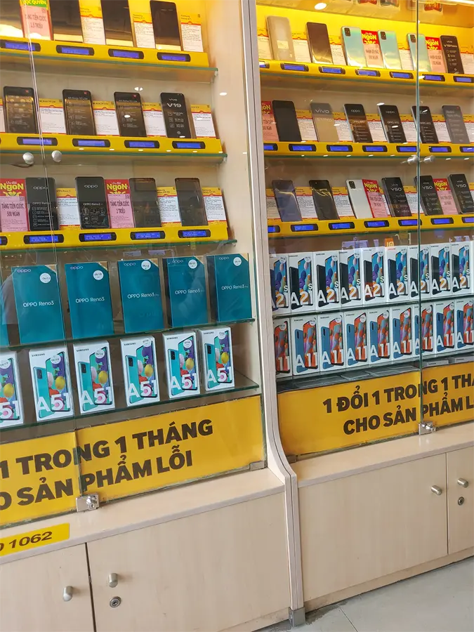Khách hàng review Điện thoại Samsung Galaxy S10 Lite 8