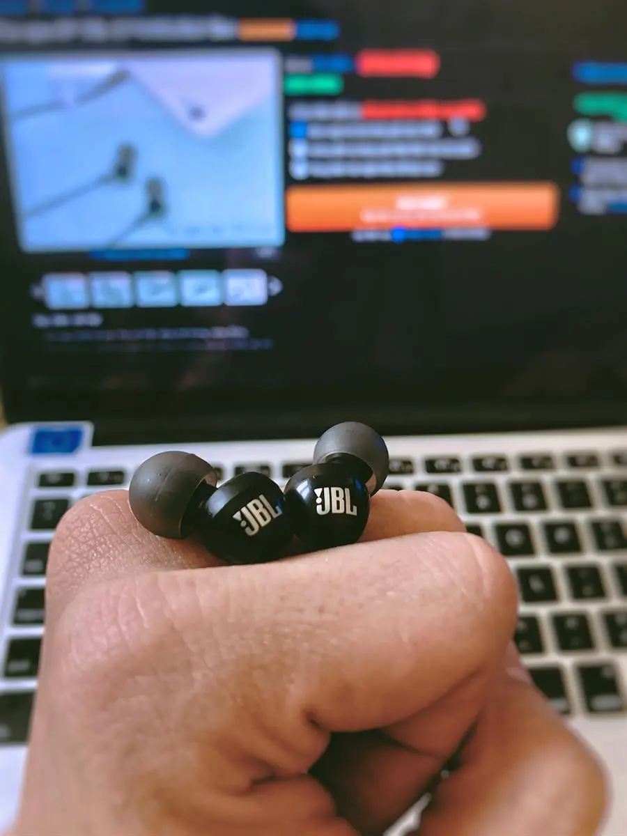 Khách hàng review Tai nghe Có Dây JBL C150 16