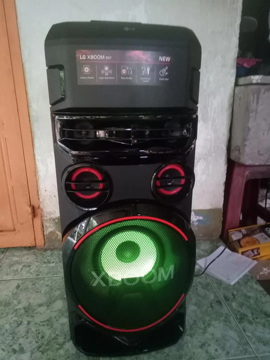Khách hàng review Loa điện karaoke LG Xboom RN7 500W 12