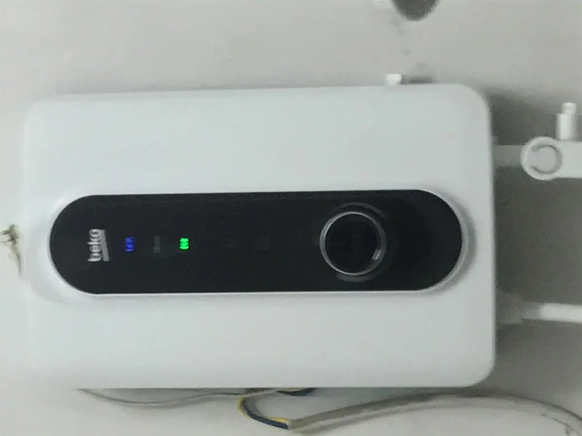 Khách hàng review Máy nước nóng trực tiếp Beko 4500W BWI45S2D-213 8