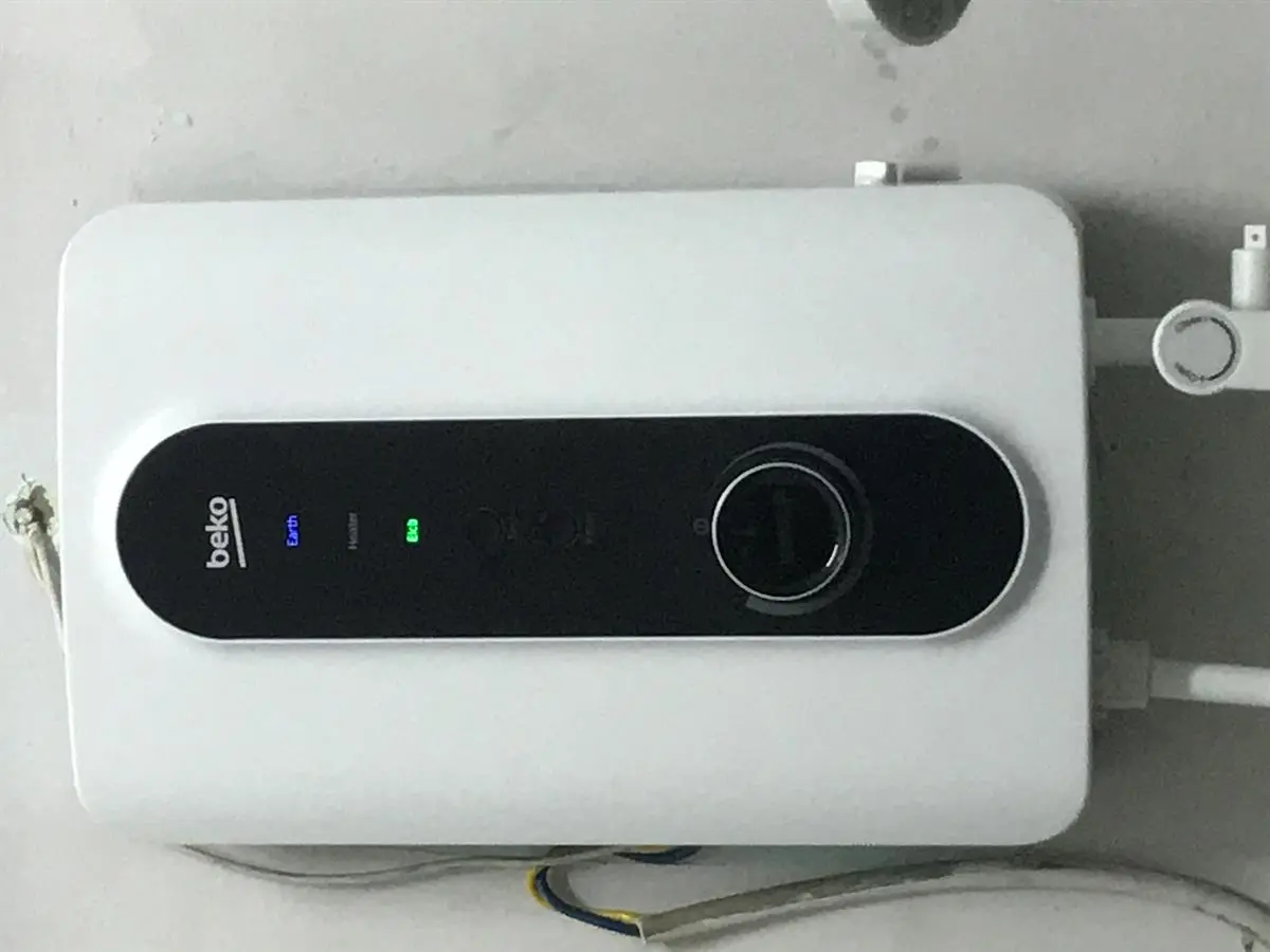 Khách hàng review Máy nước nóng trực tiếp Beko 4500W BWI45S2D-213 7