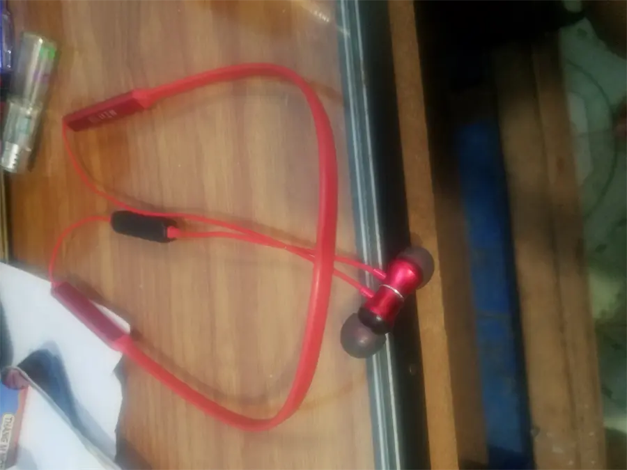 Khách hàng review Tai nghe Bluetooth Mozard Q6 9