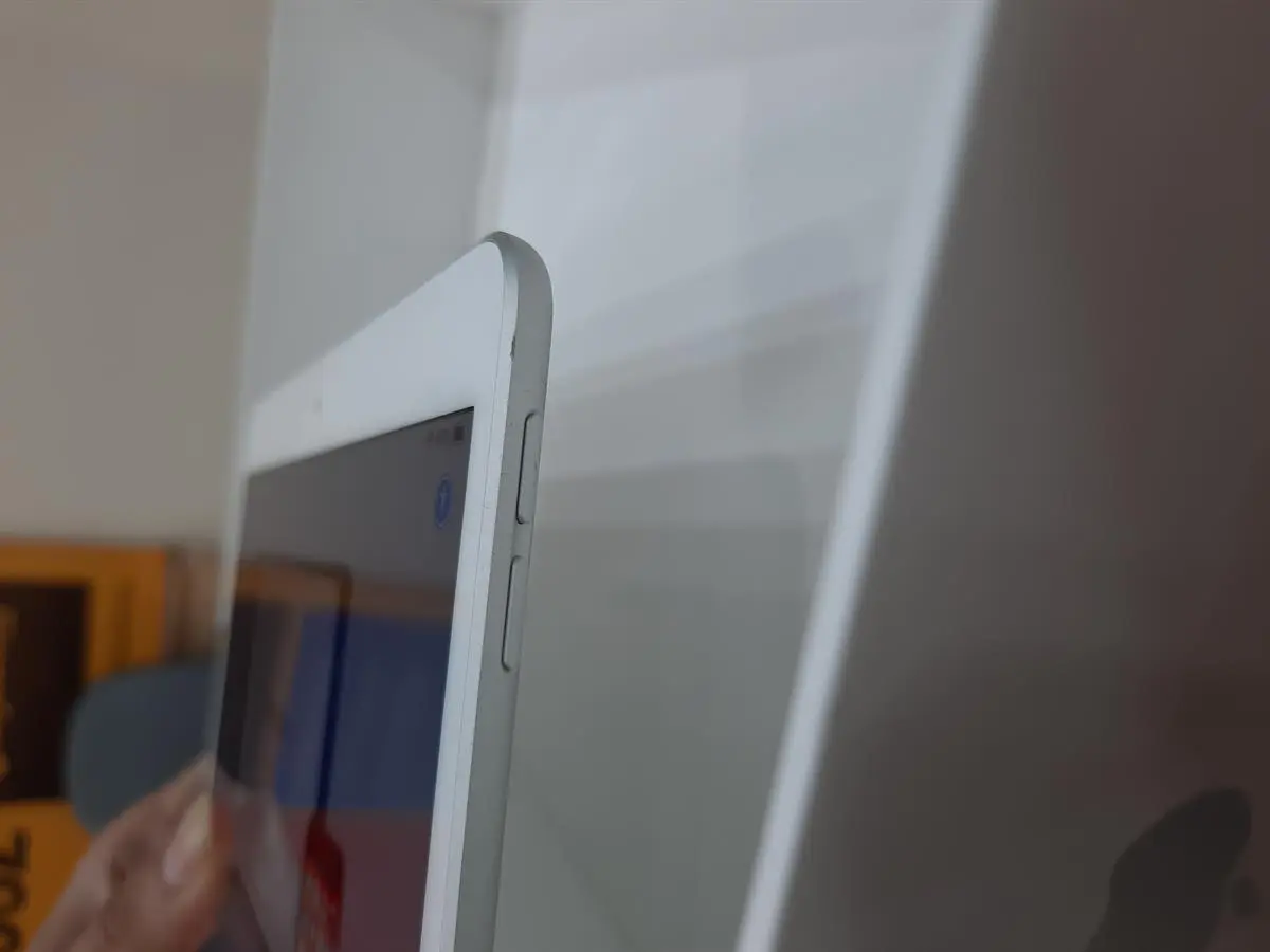 Khách hàng review Máy tính bảng iPad Air 10.5 inch Wifi 64GB 2019 1