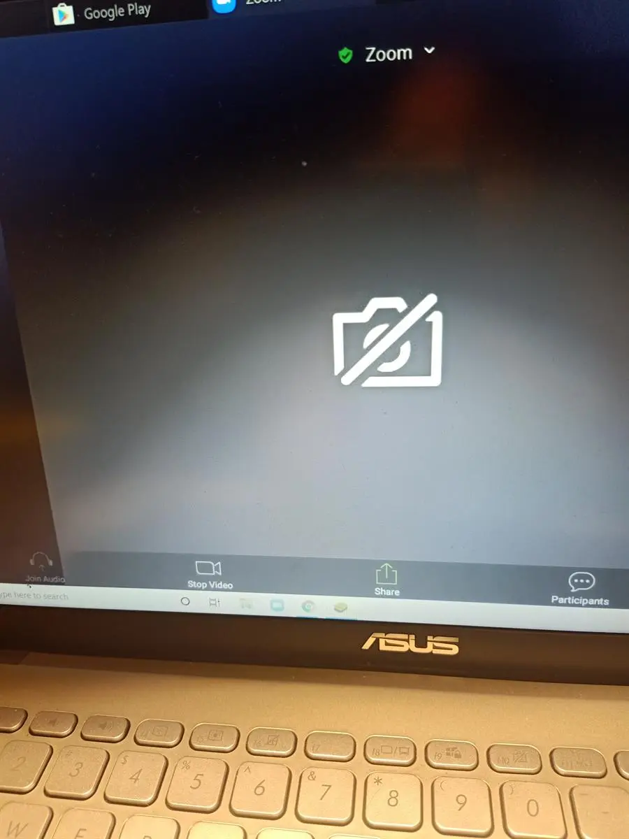 Khách hàng review Laptop Asus VivoBook X509JA i3 1005G1/4GB/256GB/Win10 (EJ480T) 1