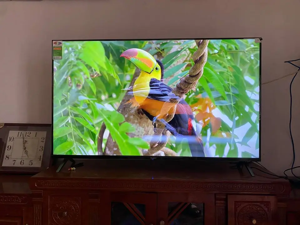 Khách hàng review Android Tivi Vsmart 4K 50 inch 50KD6800 9