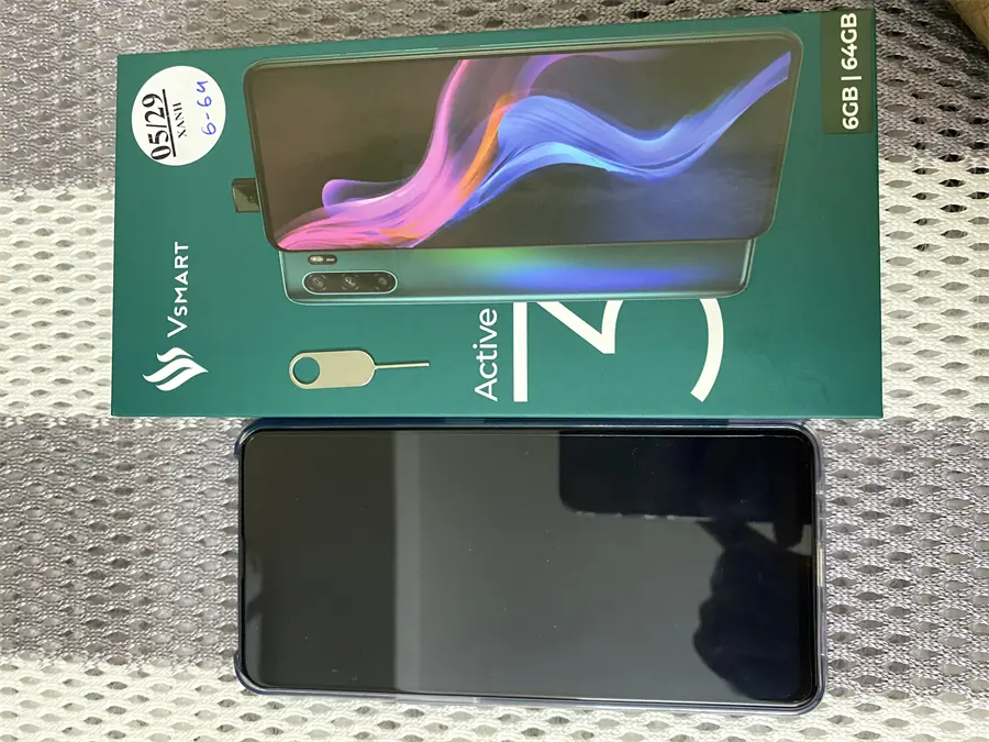 Khách hàng review Điện thoại Vsmart Active 3 (6GB/64GB) 22