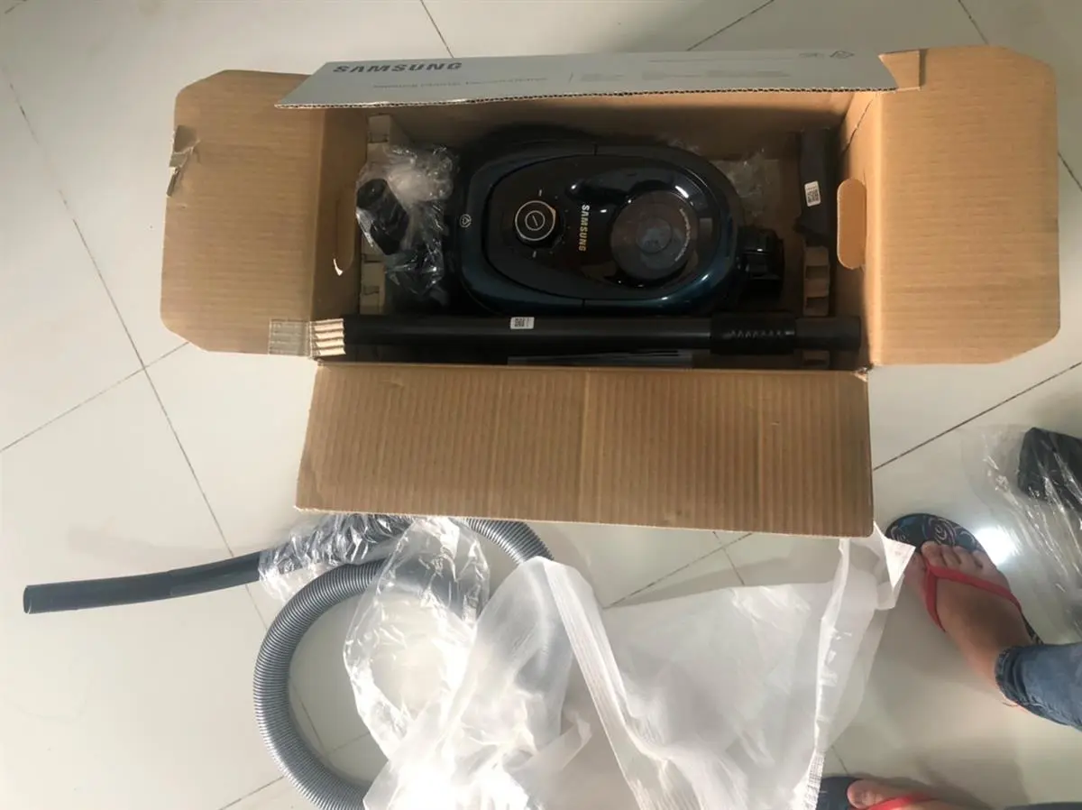 Khách hàng review Máy hút bụi dạng hộp Samsung VC18M21M0VN/SV-N 17