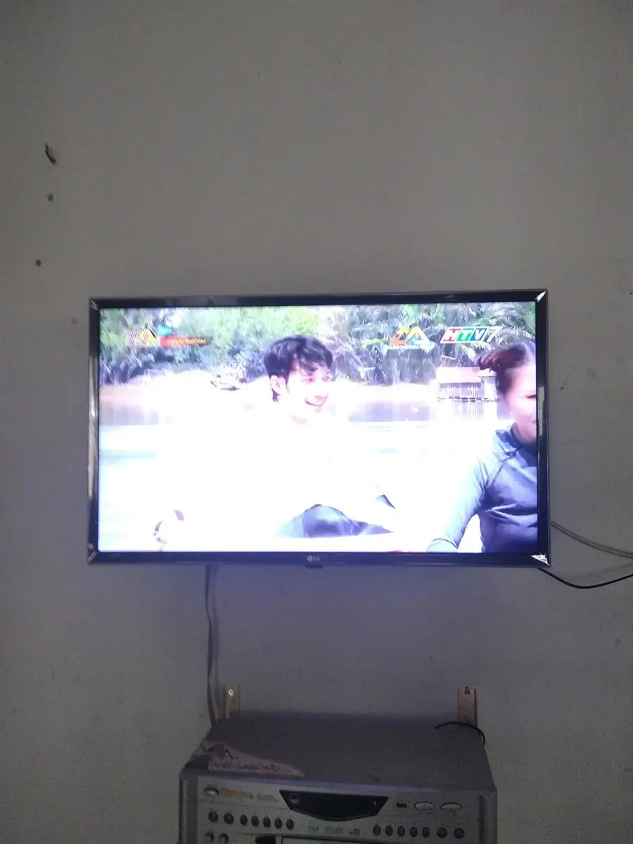 Khách hàng review Smart Tivi LG 32 inch 32LM570BPTC 7