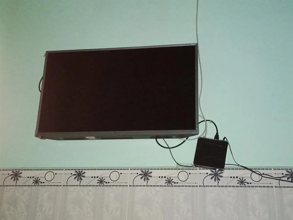 Khách hàng review Smart Tivi LG 32 inch 32LM570BPTC 6
