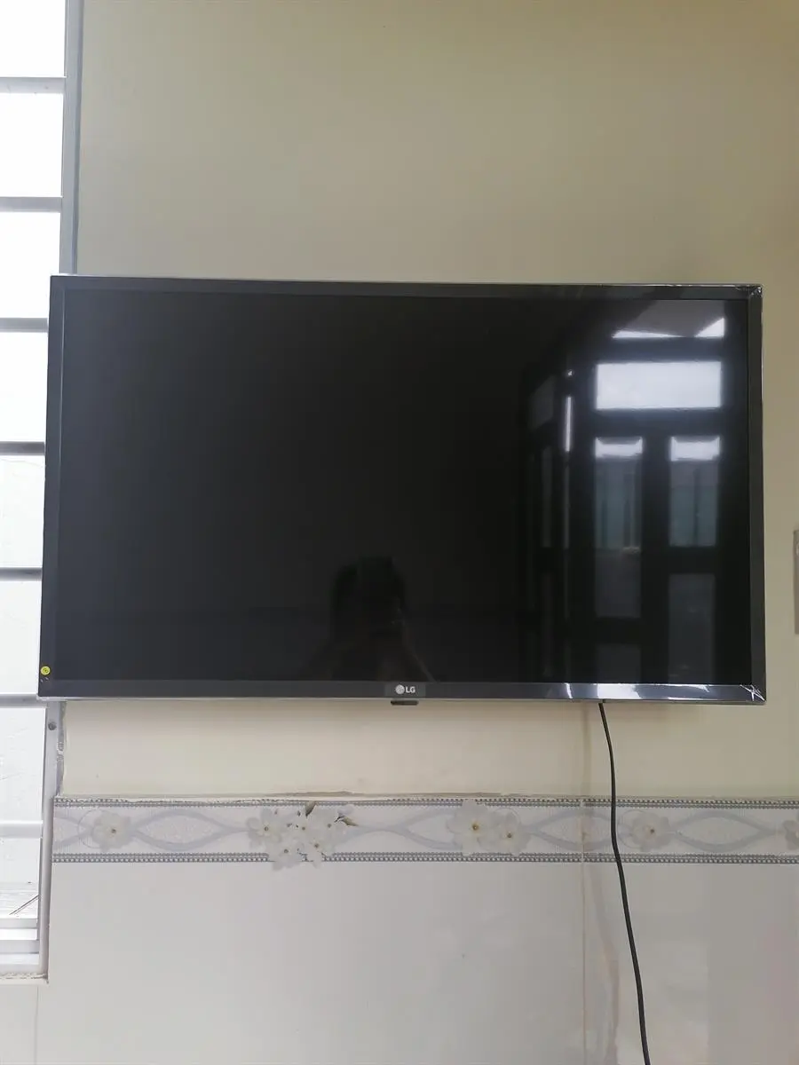 Khách hàng review Smart Tivi LG 32 inch 32LM570BPTC 5