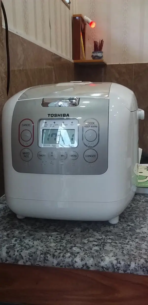Khách hàng review Nồi cơm điện tử Toshiba 1.8 lít RC-18NMFVN(WT) 45