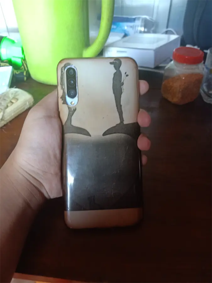 Khách hàng review Điện thoại Samsung Galaxy A50s 3