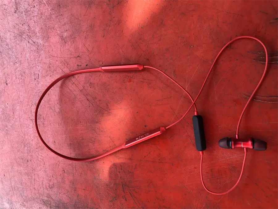 Khách hàng review Tai nghe Bluetooth Mozard Q6 8