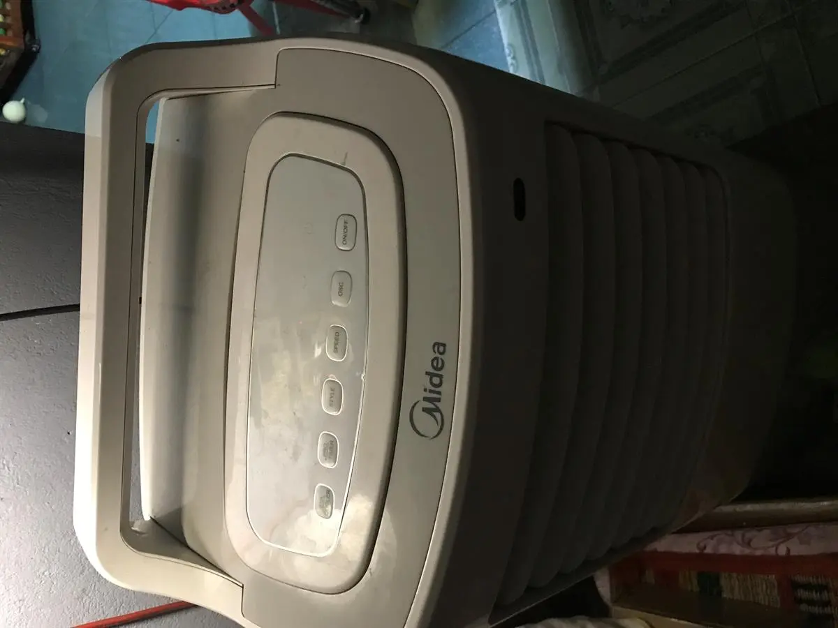 Khách hàng review Quạt điều hòa Midea AC120-16AR 60W 38