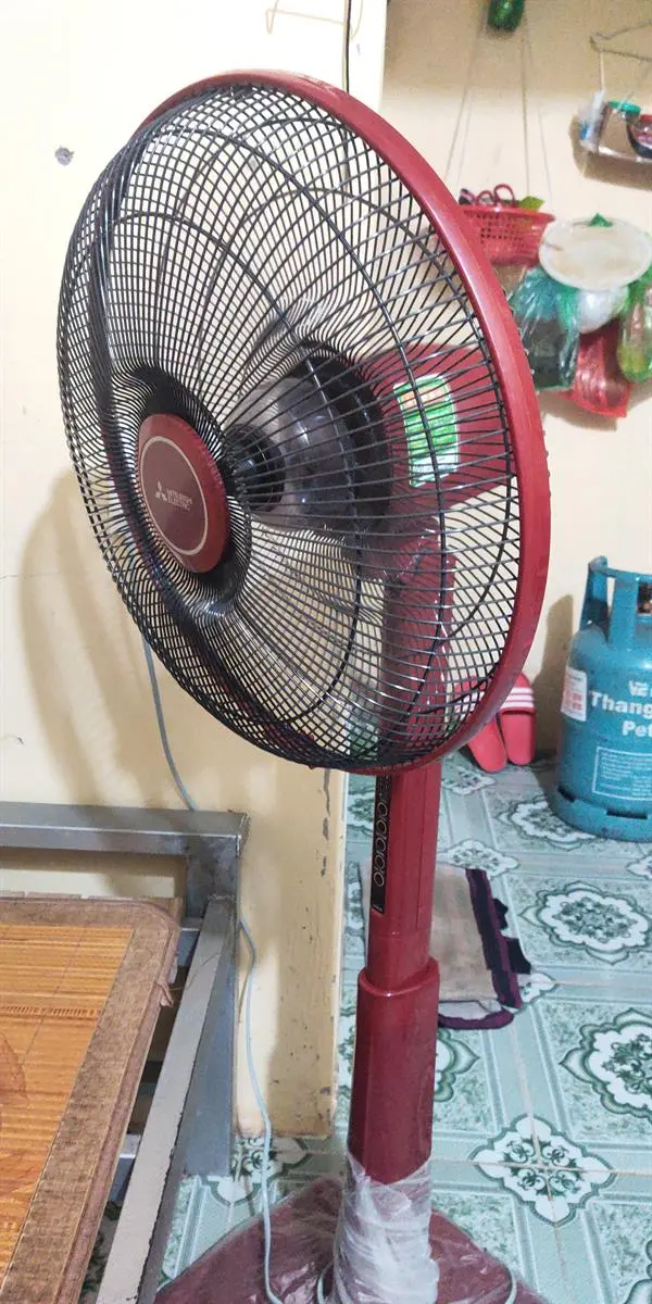 Khách hàng review Quạt đứng Mitsubishi LV16S-RV CY-RD 2