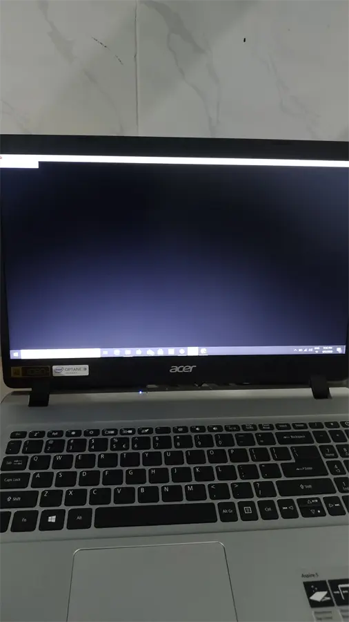 Khách hàng review Laptop Acer Aspire A515 53 5112 i5 8265U/4GB 16GB/1TB/Win10 (NX.H6DSV.002) 2