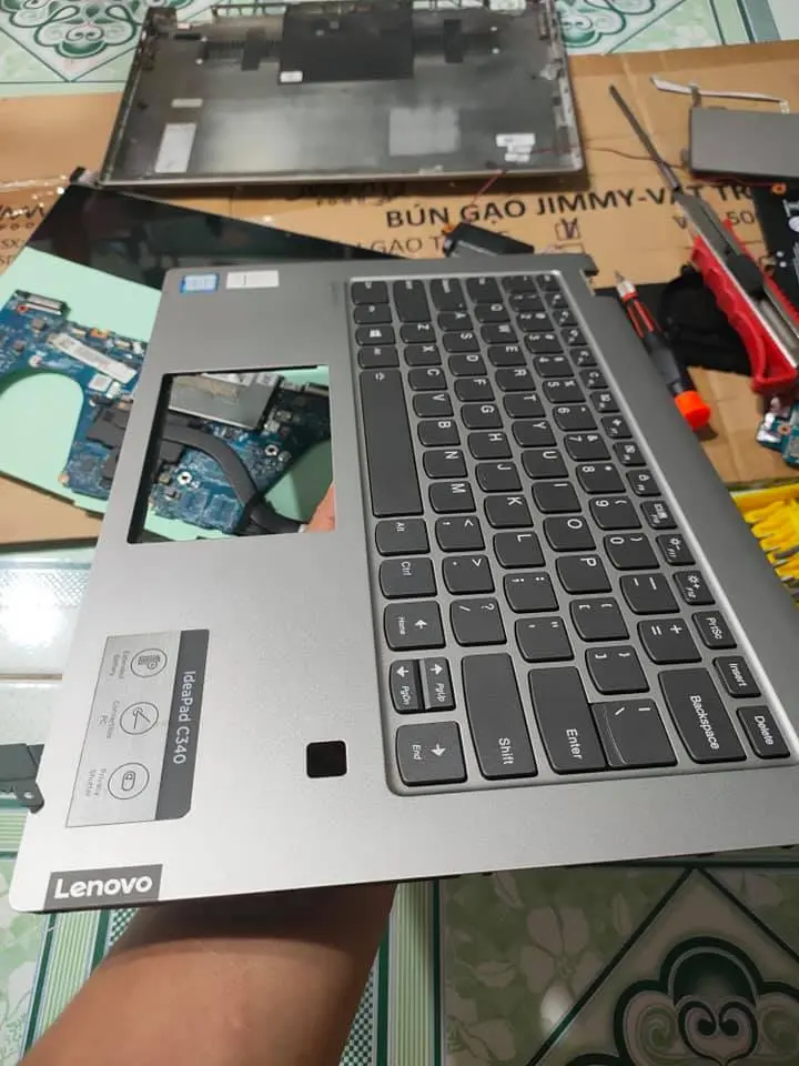 Khách hàng review Laptop Lenovo Ideapad C340 14IWL i5 8265U/8GB/256GB/Touch/Win10 (81N4003TVN) 1