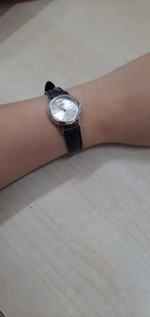 Khách hàng review Đồng hồ CASIO 23 mm Nữ LTP-1095E-7ADF 1