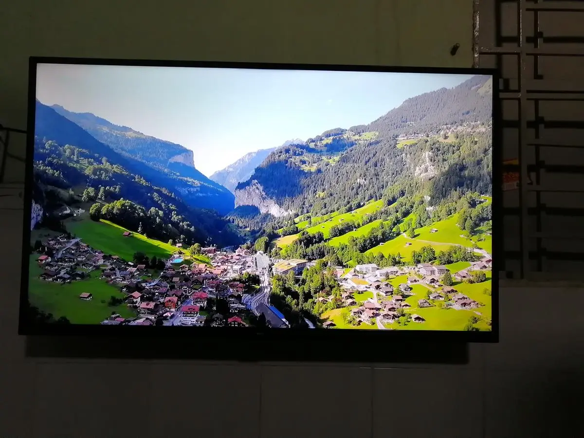 Khách hàng review Smart Tivi TCL 4K 43 inch L43P65-UF 2