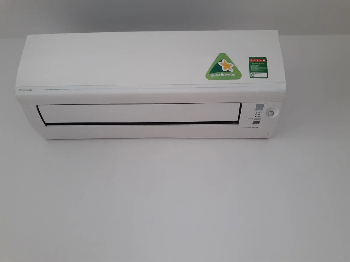 Khách hàng review Máy lạnh Daikin Inverter 1.5 HP ATKC35UAVMV 1