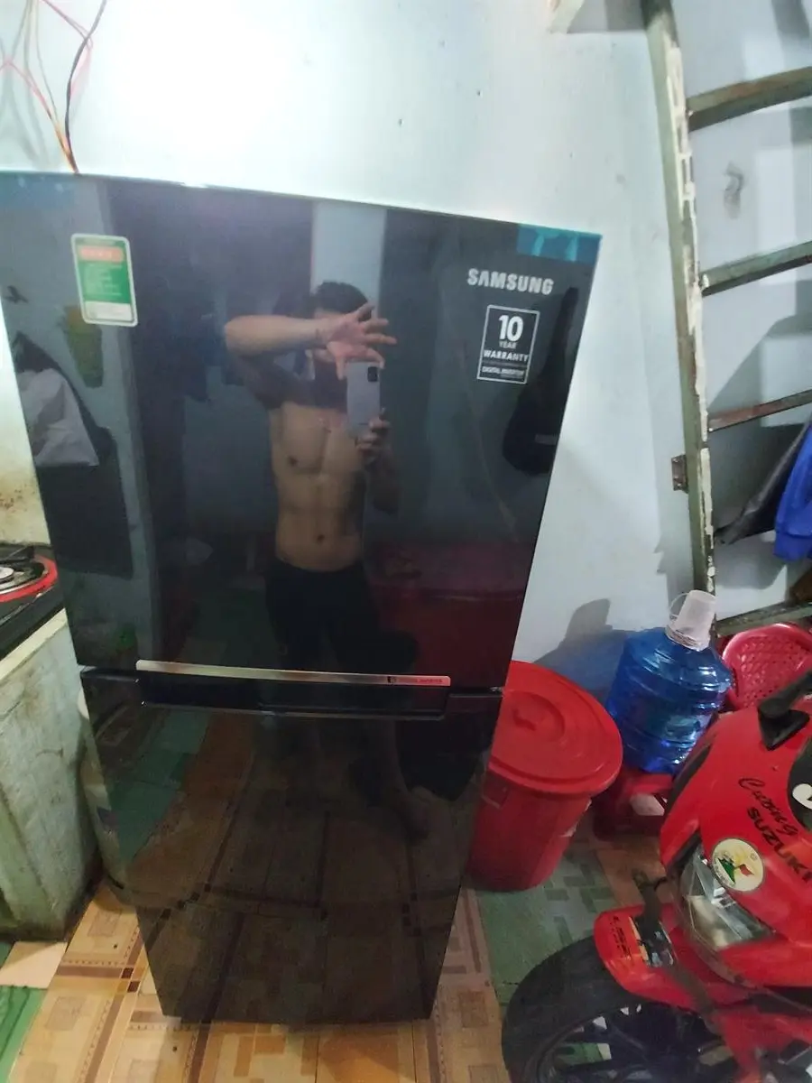 Khách hàng review Tủ lạnh Samsung Inverter 208 lít RT20HAR8DBU/SV 60