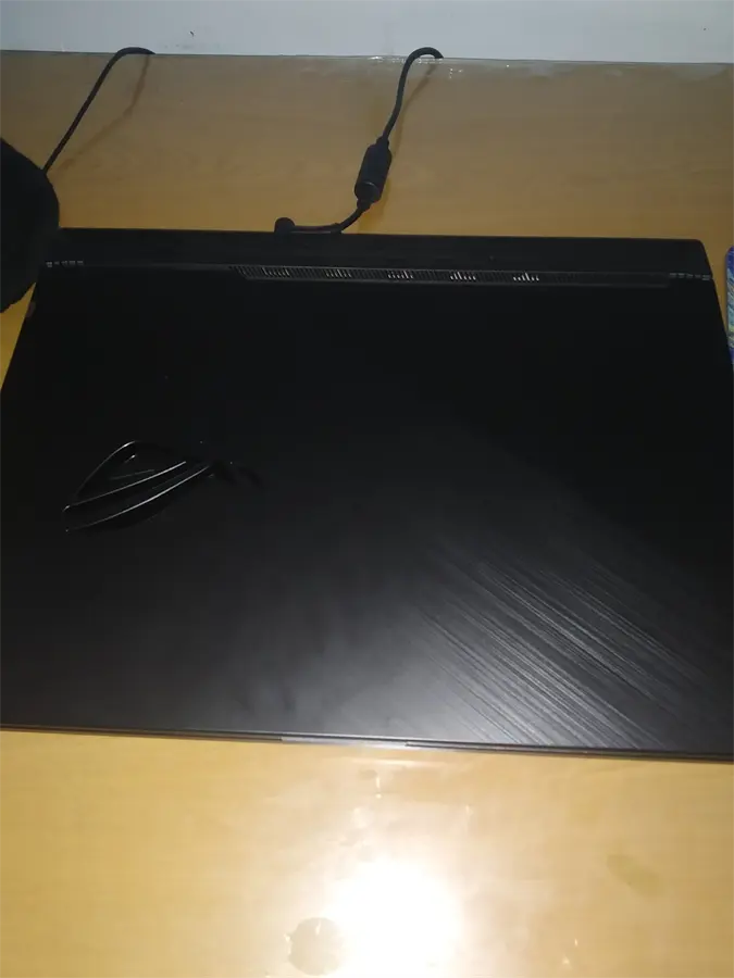 hách hàng review Laptop Asus Gaming Rog Strix G512 i5 10300H/8GB/512GB/144Hz/4GB GTX1650Ti/Win10 (IAL013T) 6