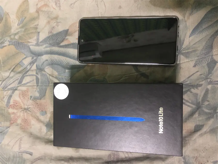 Khách hàng review Điện thoại Samsung Galaxy Note 10 Lite 4