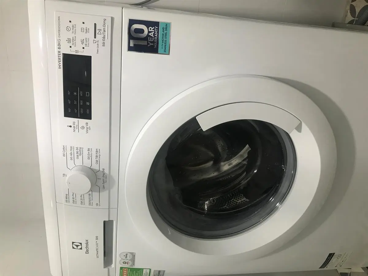 Khách hàng review Máy giặt Electrolux Inverter 8 Kg EWF8025DGWA 2