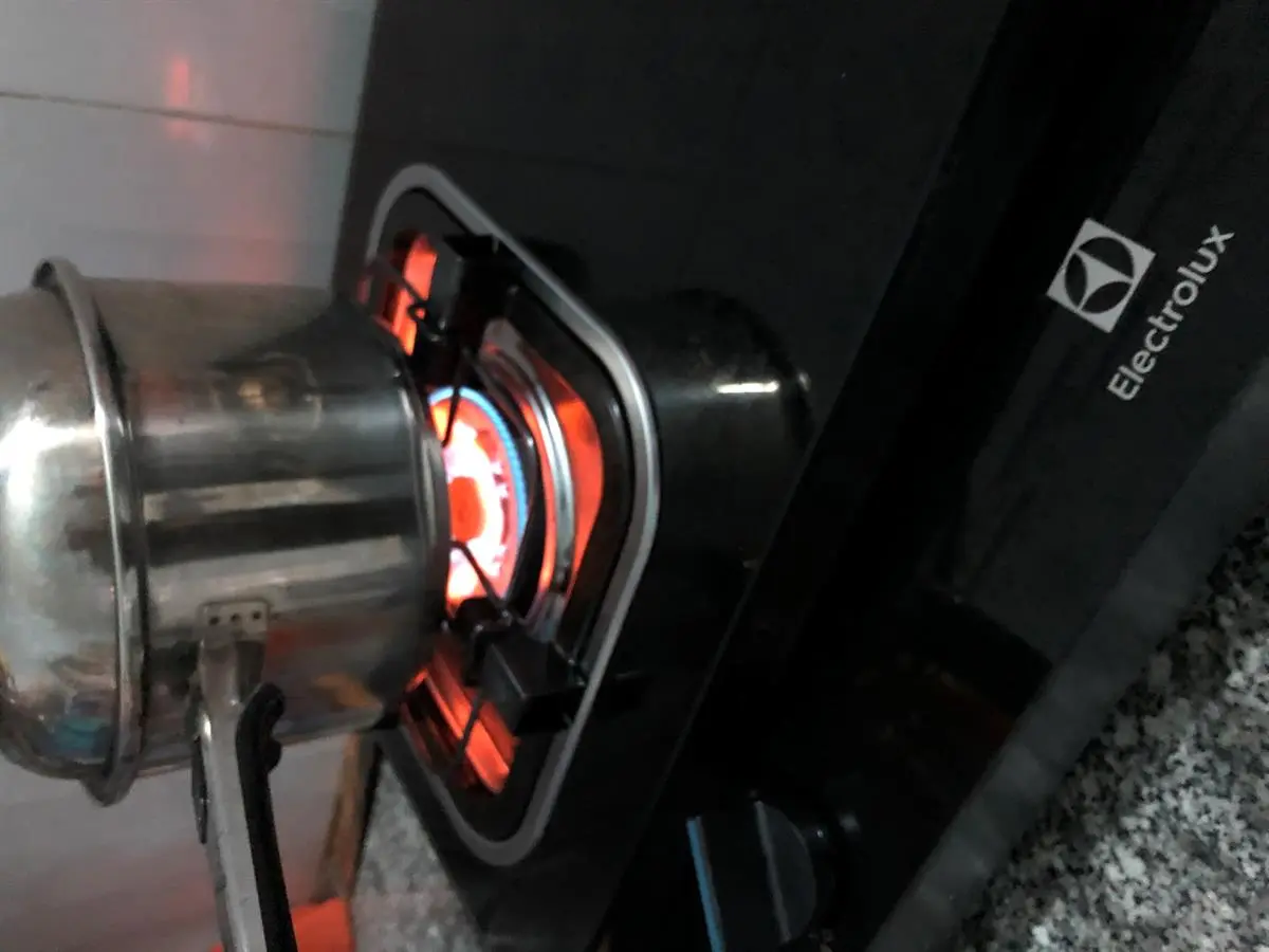 Khách hàng review Bếp ga đôi Electrolux ETG728GKR 8