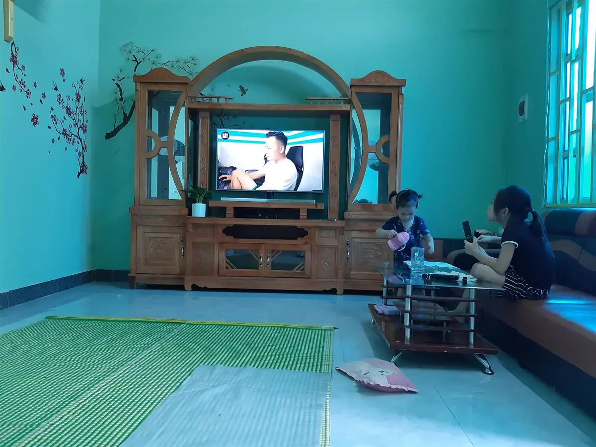 Khách hàng review Smart Tivi Samsung 4K 43 inch UA43NU7400 2
